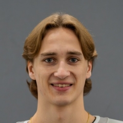 Owen Almburg headshot