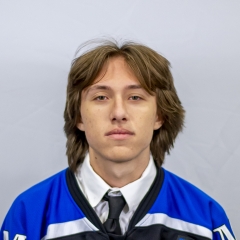 Roenick Vosburg headshot