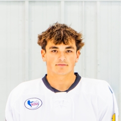 Maddux Brackett headshot