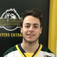 Trinity Western tapping into Humboldt Broncos, Melfort Mustangs talent 